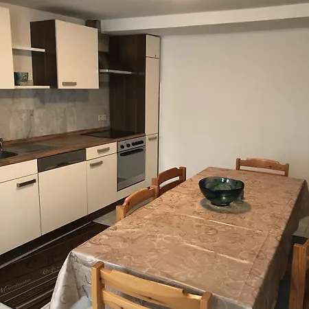 Apart Otel Stadt 4*